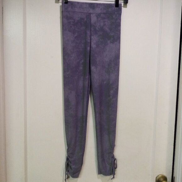 Easel Lace-Up Leggings  - Picture 5 of 8